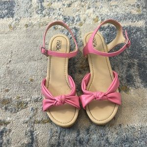 Women’s 1 inch pink heels